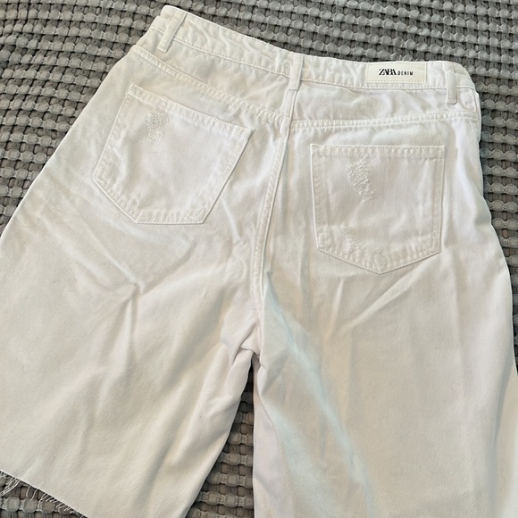 NWOT Zara long Jean short - Picture 2 of 3